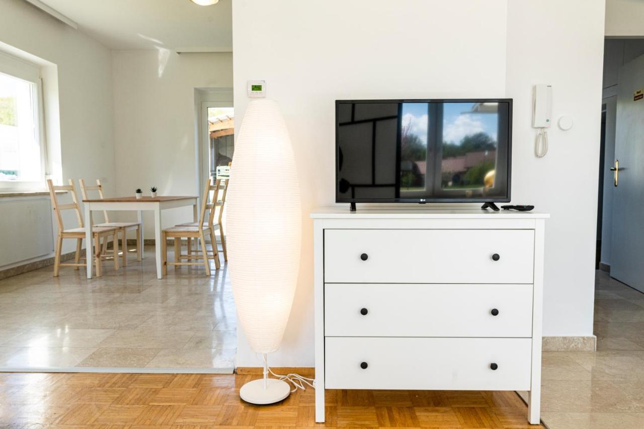 Budget Apartments In Thermennahe Bad Tatzmannsdorf Bagian luar foto